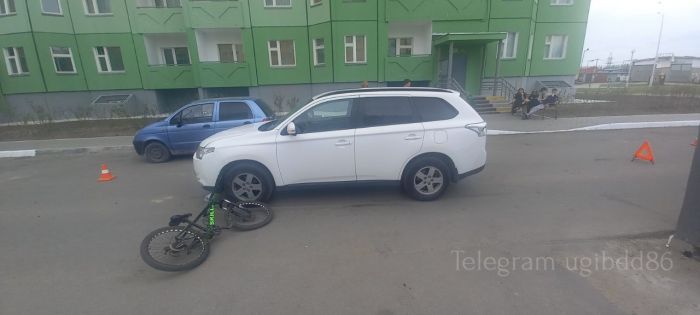 ​Два юных велосипедиста из Нижневартовска угодили под колеса автомобилей