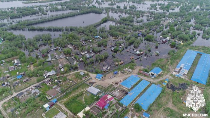 ​В Югре из-за паводка затопило более двух тысяч участков и сотни домов