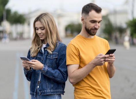 А что в телефоне? Каждый второй югорчанин знает пароль от смартфона жены