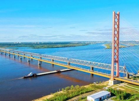 В Сургуте на мосту через Обь введут реверсивное движение