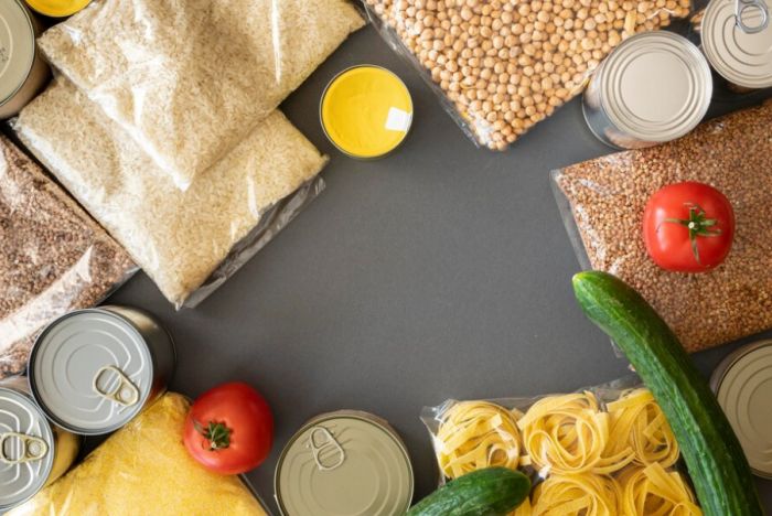 В ХМАО санврачи изъяли свыше тонны некачественных продуктов