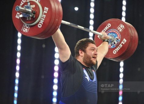 Тяжелоатлет из ХМАО обошел соперников на чемпионате России