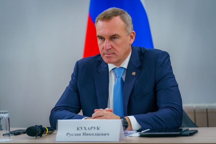 ​Руслан Кухарук посетил Лангепас с рабочей поездкой