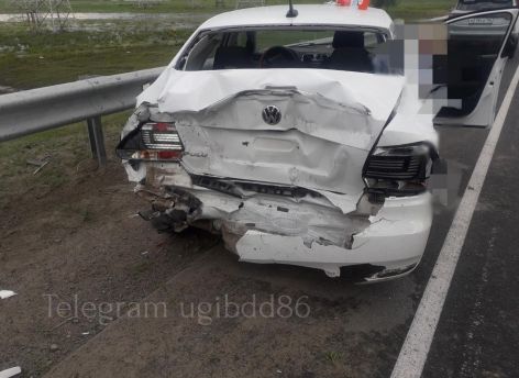 В ХМАО большегруз протаранил авто с двумя женщинами