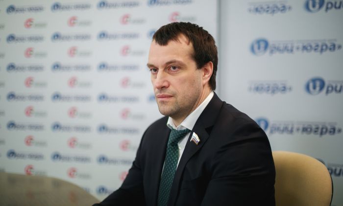 ​«Ухожу с легкой грустью»: сенатор от ХМАО Эдуард Исаков покидает свой пост