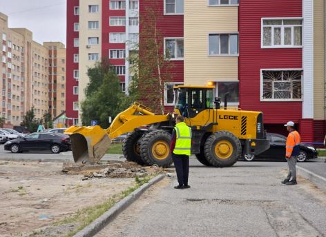В Сургуте начался ремонт двора на улице Быстринской