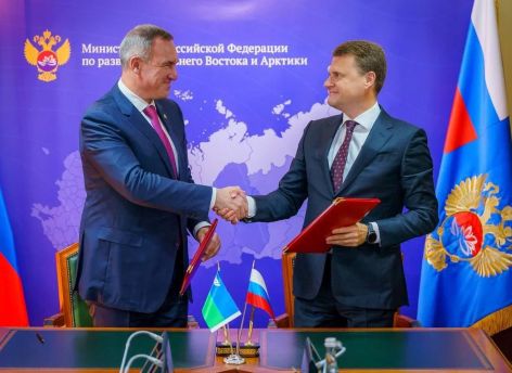 Руслан Кухарук обсудил с министром Дальнего Востока и Арктики Алексеем Чекуновым еще один мост через Обь