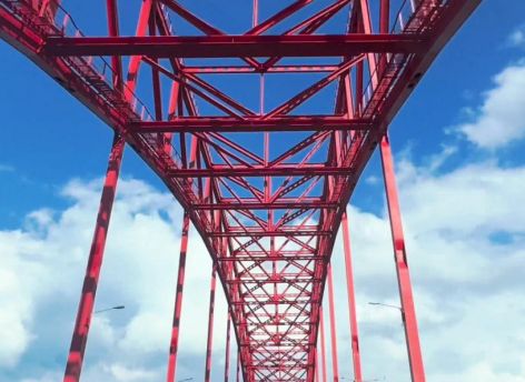 В ХМАО обновят подсветку моста «Красный дракон»