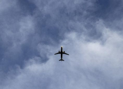 Пилоты авиакомпании «Ямал» заметили неопознанный объект в небе