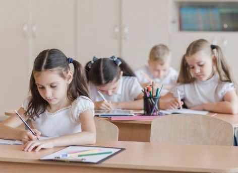Нововведения для школьников и учителей в 2024-2025 учебном году // ОБЗОР СИА-ПРЕСС