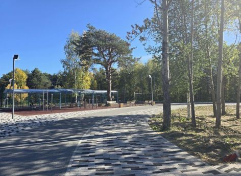 В Сургуте завершили второй этап благоустройства сквера на улице Республики