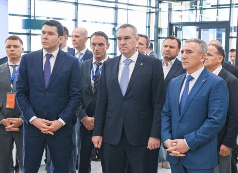 Александр Моор призвал регионы кооперироваться