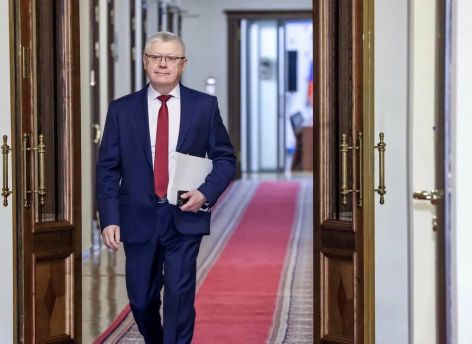 Россиян начнут лишать свободы за оскорбление властей в интернете