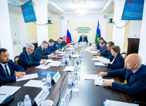 Руслан Кухарук обсудил с ответственными чиновниками готовность Югры к отопительному сезону