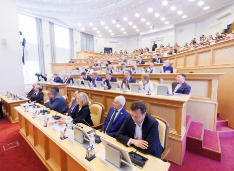 Депутаты думы Югры приняли поправки в бюджет и выделили новую категорию льготников – дети войны