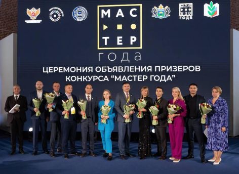 Руслан Кухарук поздравил студентов и преподавателей колледжей и поддержал сургутянина, участвующего в федеральном конкурсе
