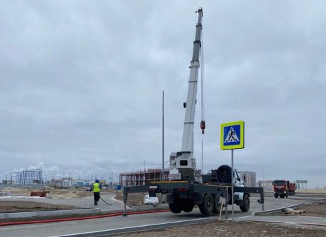 В Сургуте идет активное строительство дорог на улице Толстого и возле НТЦ