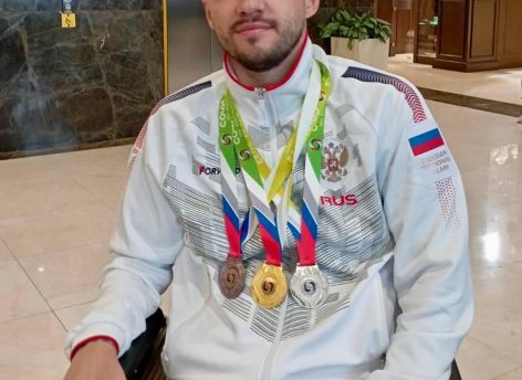 Паралимпийский пловец из Урая удостоен звания мастера спорта России международного класса