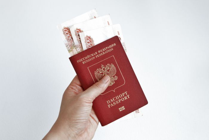 ​Опрос: порог бедности в России – 43 тысячи рублей, а для счастья нужно в шесть раз больше