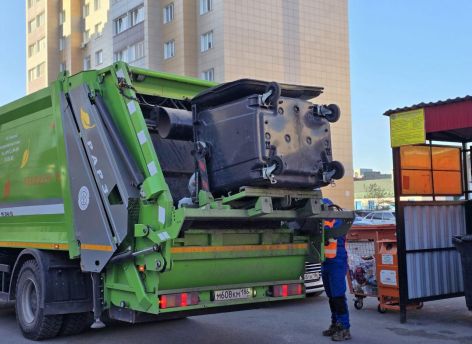 Мусорный вопрос решен? В Сургуте закупили новую технику для вывоза отходов