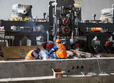 Завод по производству фасонного металлопроката в Сургуте готов на 60%