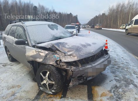 Неудачный разворот привел к ДТП на трассе ХМАО