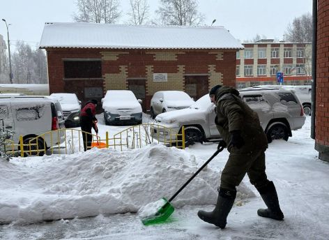В России не хватает дворников, токарей и сварщиков