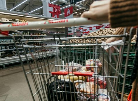 Цены взлетели: продукты питания в России подорожали на 50-100% за год