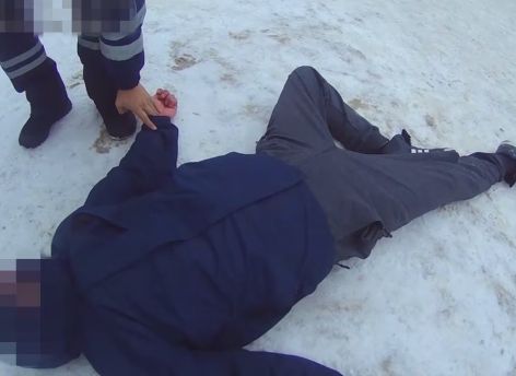 В Югре полицейские оказали помощь мужчине с эпилепсией