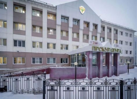 Три жителя Мегиона похитили мужчину и требовали у него полмиллиона рублей