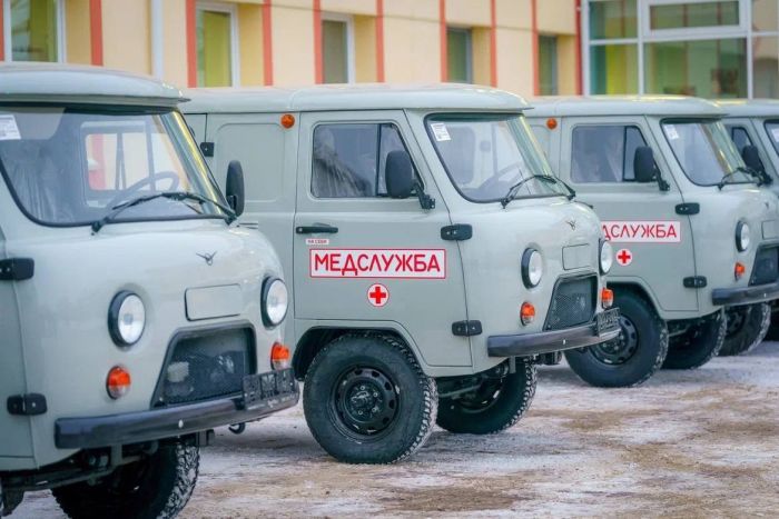 ​Медучреждения Югры получили новые машины скорой помощи