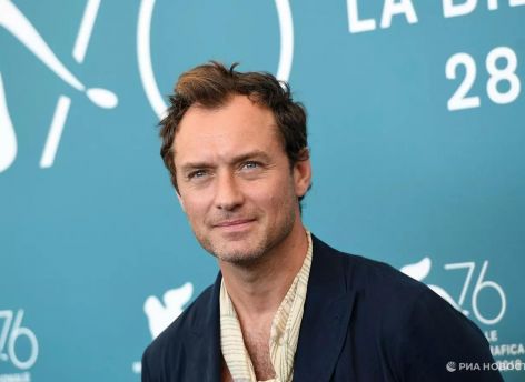 Джуд Лоу сыграет молодого Путина в фильме по книге «Кремлевский волшебник»