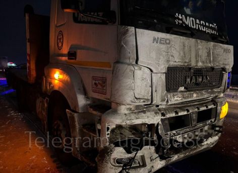 ​Молодой водитель из ХМАО поспешил и врезался в «КамАЗ»