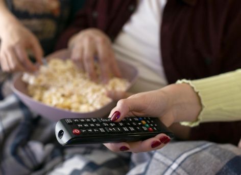 Сериалы вытеснили активный отдых у сургутян в праздники