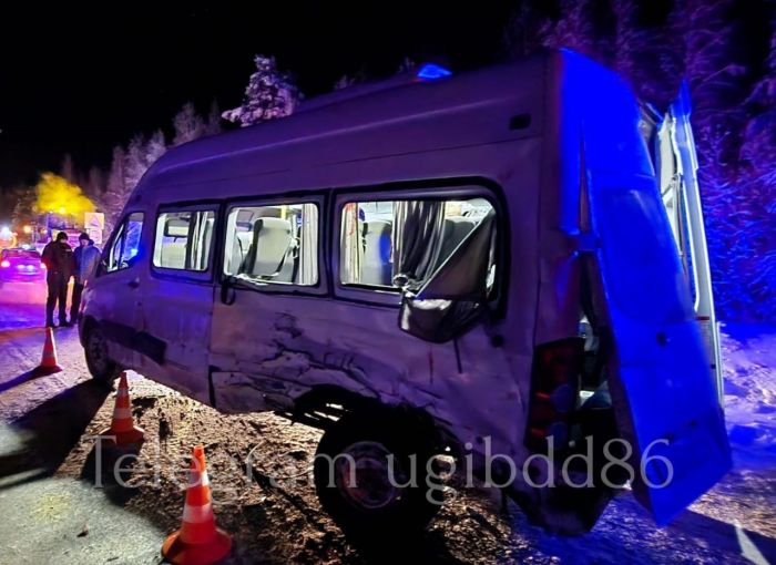 ​Один человек погиб и четверо пострадали на загородной трассе в ХМАО