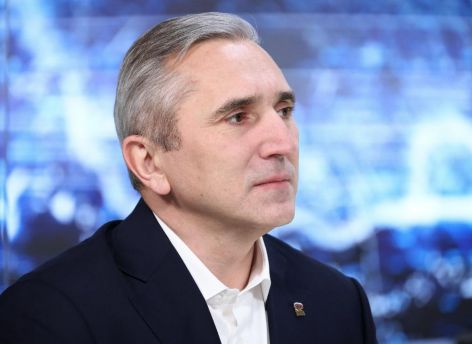Путин наградил Орденом Александра Невского губернатора Тюменской области