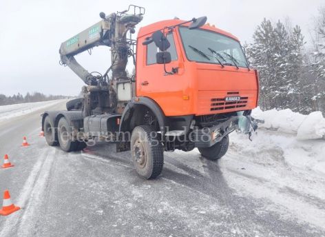 В Сургутском районе произошло смертельное ДТП с участием КАМАЗа
