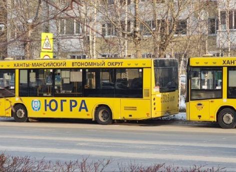 Тройное ДТП: в Сургуте столкнулись автобус и два легковых авто