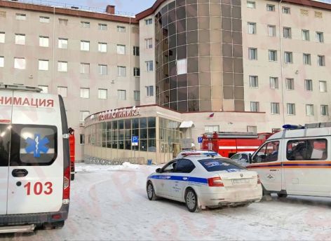 Пар вместо дыма: экстренные службы выезжали к сургутскому травмцентру