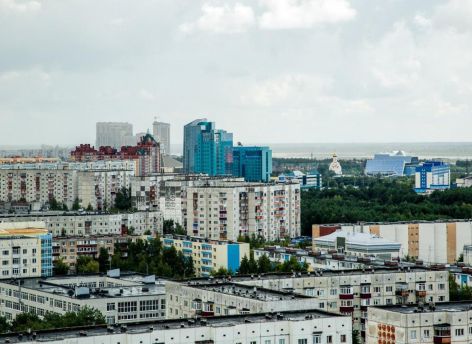Жители Сургута заработали 400 миллиардов за год – на 13% больше, чем в 2023