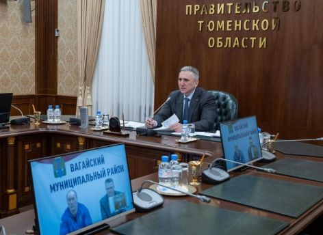 Александр Моор провел личный прием граждан: ремонт детсада, спортплощадка и помощь семьям