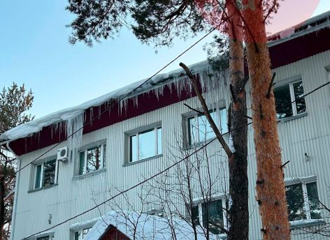 Снег и наледь на крыше? В Москве это обойдется в полмиллиона, в Югре − максимум 50 тысяч
