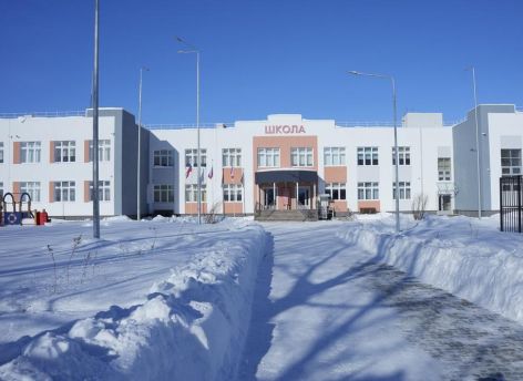 В Тюменской области продолжают заменять деревянные сельские школы