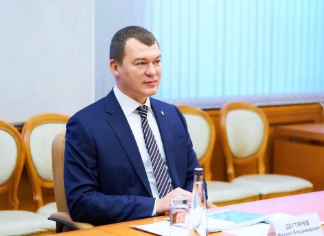 Министр спорта России Михаил Дегтярев встретился с Русланом Кухаруком и наградил югорчан