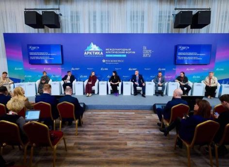 Руслан Кухарук обсудил участие Югры в развитии арктических проектов