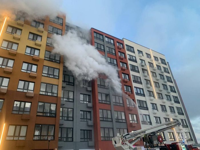 ​Ночной пожар в Ханты-Мансийске: спасены 18 человек, включая пятерых детей