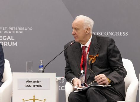 Бастрыкин: мигранты должны работать по контракту и жить за счет работодателя