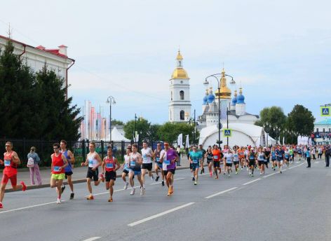 Рекорд Тобольского марафона: 2 400 участников и победы на «королевской» дистанции