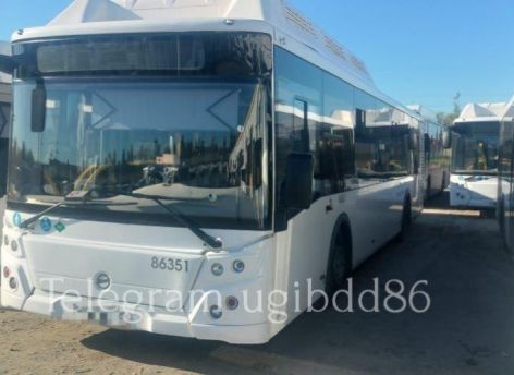 ​Водитель автобуса устроил ДТП в Нижневартовске − пострадала пассажирка