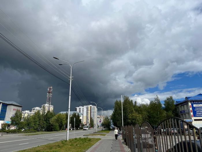 До +26°С и гроза: в Югре завтра ждут неблагоприятную погоду  